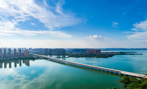 慈善吹遍千万家 爱心温暖你我他江夏区民政局 江夏区慈善会宣_副本.jpg