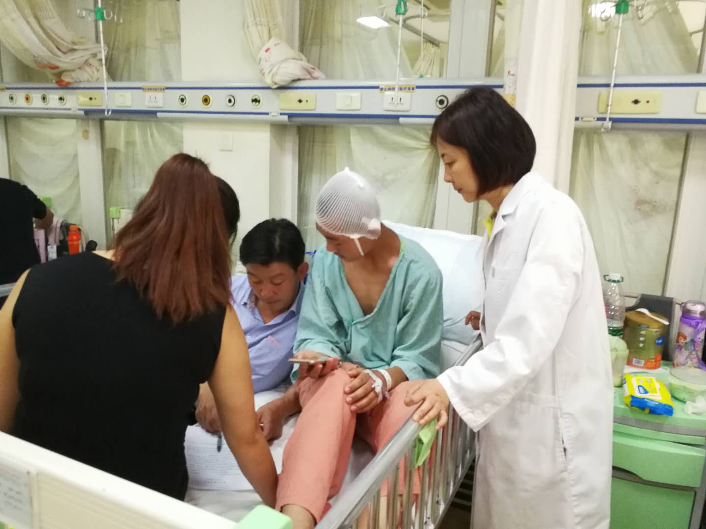 基金会探望耳科4.jpg 基金会探望耳科4.jpg