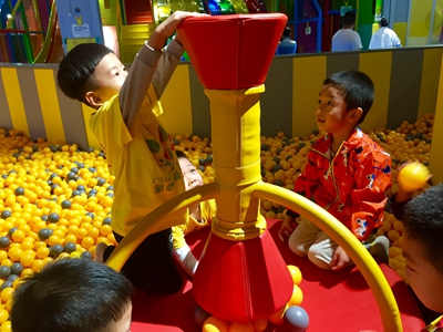 【慈善中心09.29】市慈善总会携手爱心企业开展“喜迎国庆 情暖童心”主题公益活动照片2.jpg 【慈善中心09.29】市慈善总会携手爱心企业开展“喜迎国庆 情暖童心”主题公益活动照片2.jpg